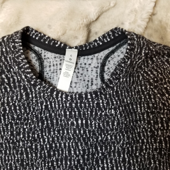 Lululemon pullover - Picture 7 of 7